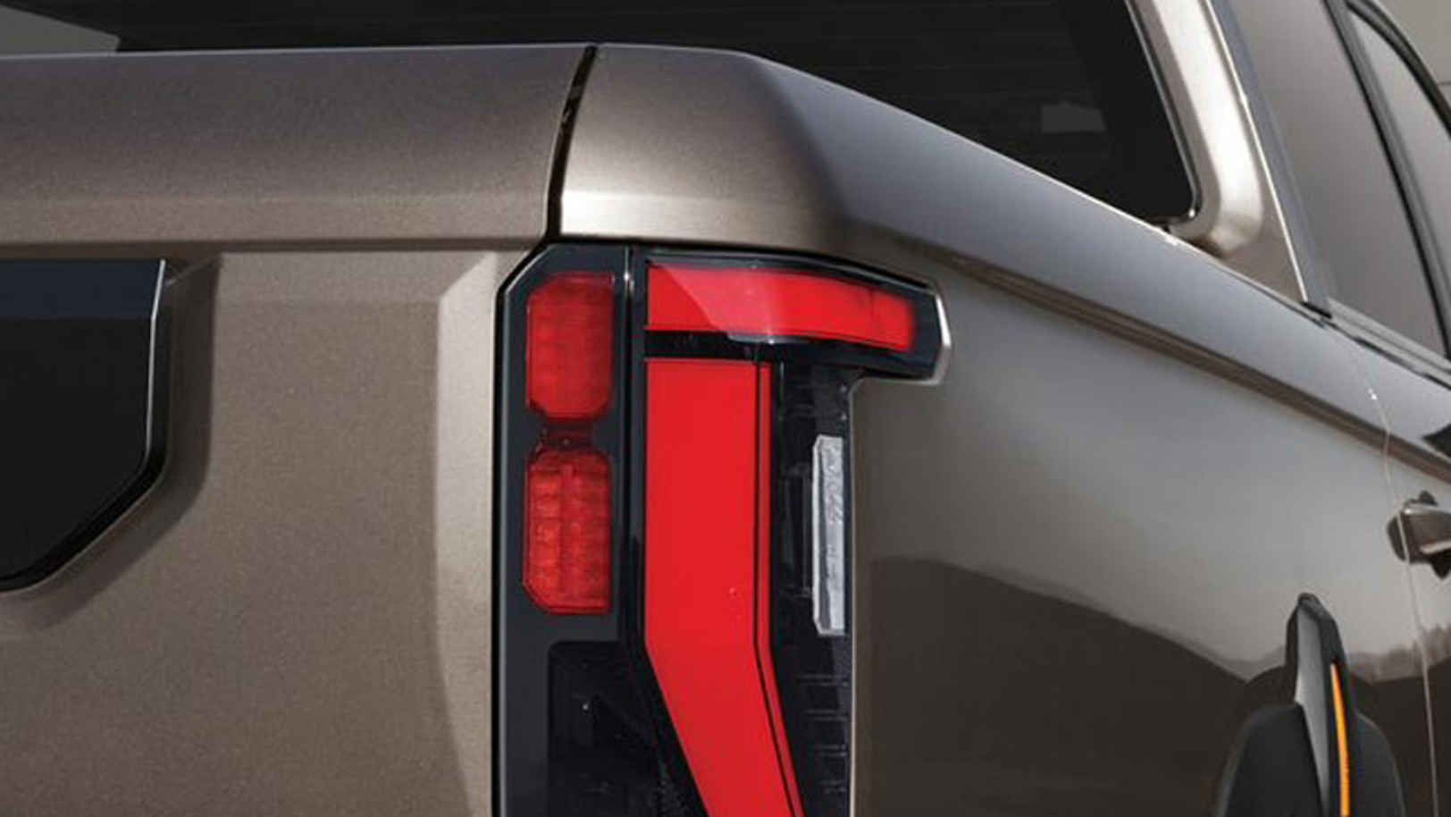 Exterior Rear Lamps - Station Garage Torphins (Grampian) Ltd