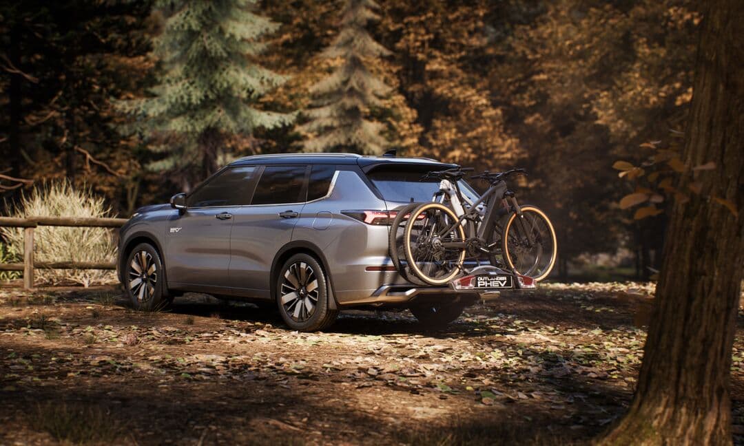 Web Medium 25my Outlanderphev Autumn 1 - S & S Services