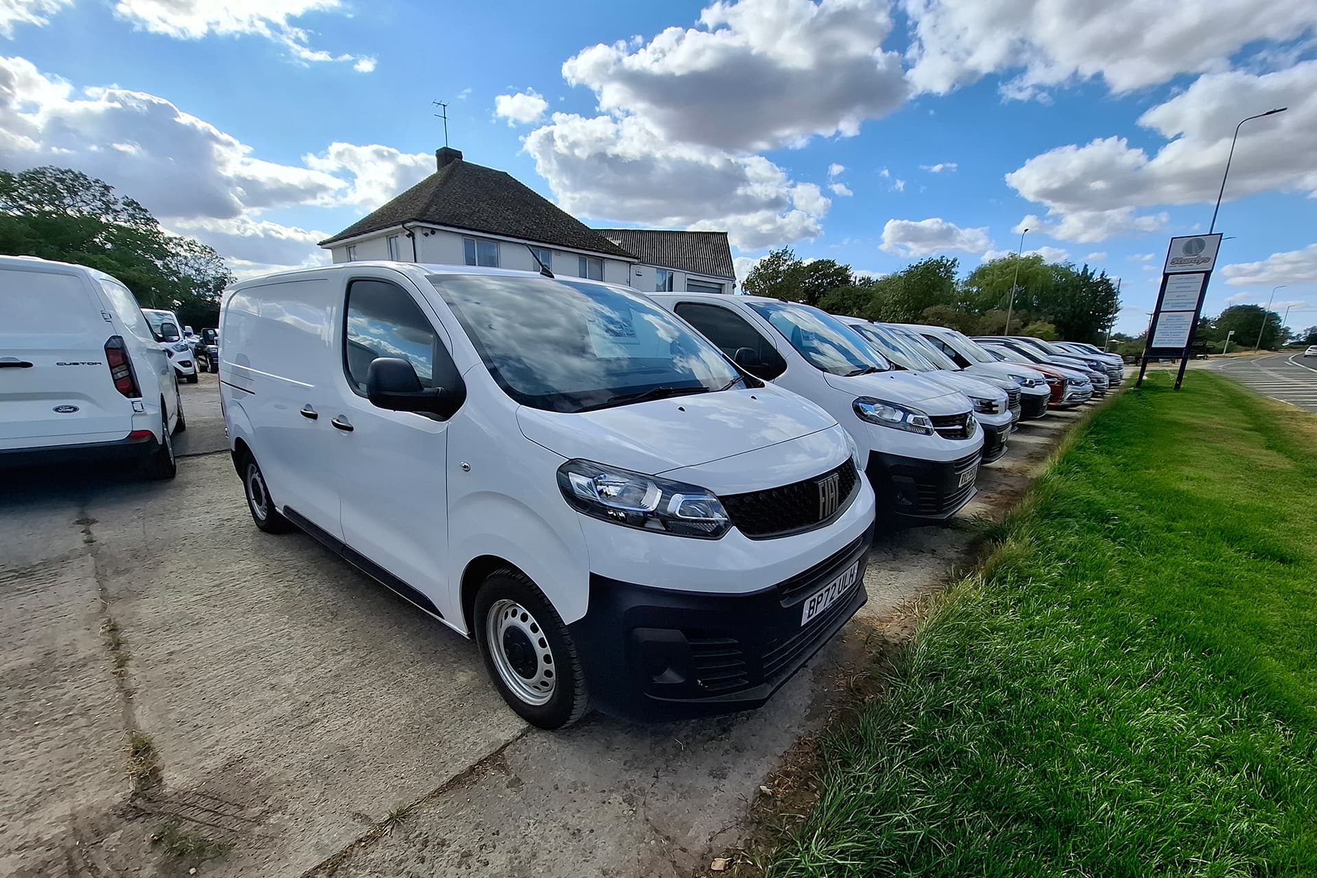 Sturdys Car And Van Centre Home Hero 1 (1) - Highfield Motors Ltd