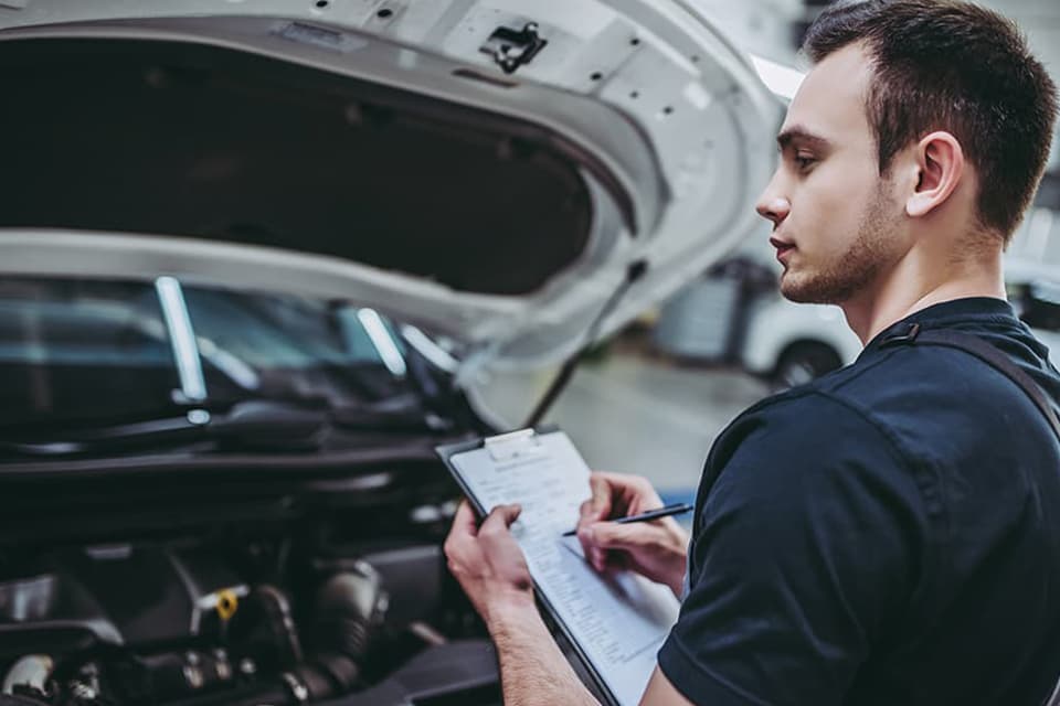 Mot Body Image (1) - Highfield Motors Ltd